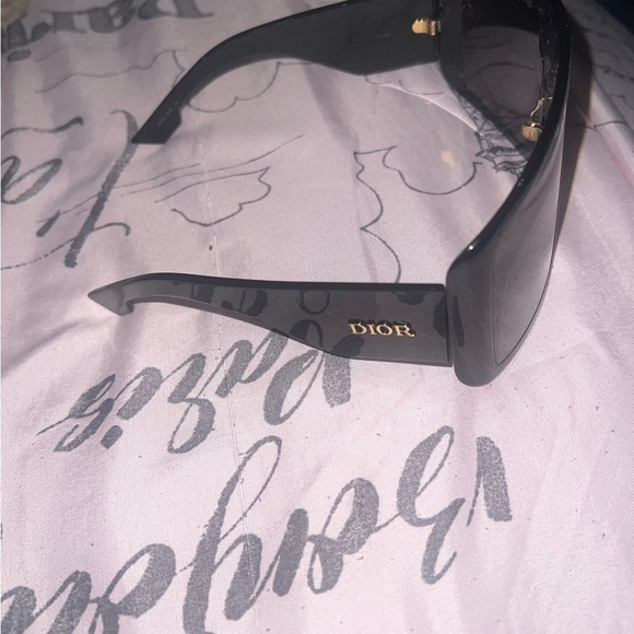 Christian Dior over sized sunglasses. See all pictures. - Picture 9 of 14